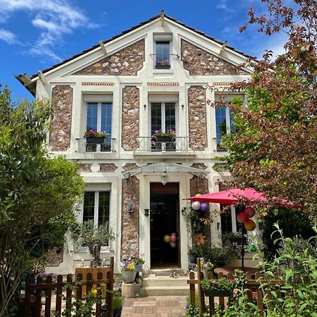Petit Studio De La Maison Du Bonheur - Rez De Jardin Apartamento Villiers-sur-Marne Exterior foto